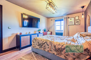 Photo 25- click for photo gallery